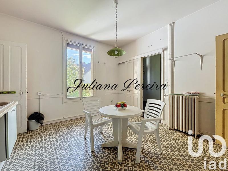 Maison - 248 m² - 11 pièces