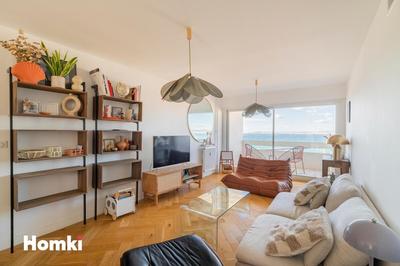 Appartement - 92 m² - 4 pièces