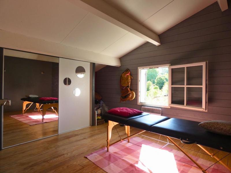 Maison - 240 m² - 6 pièces