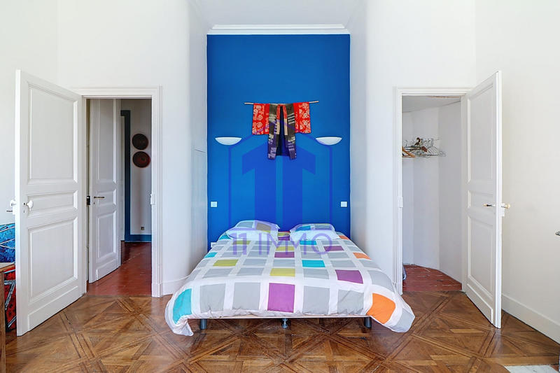 Maison - 390 m² - 10 pièces