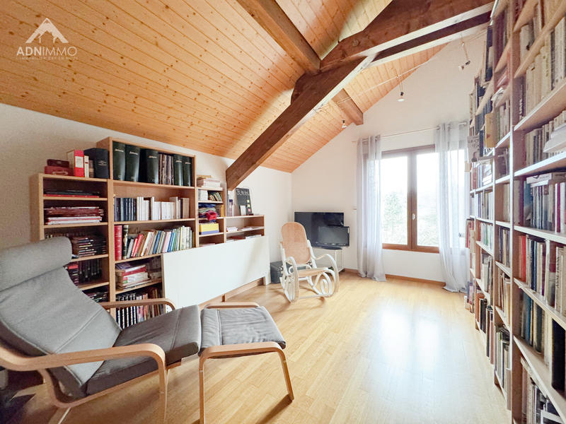 Maison - 245 m² - 9 pièces