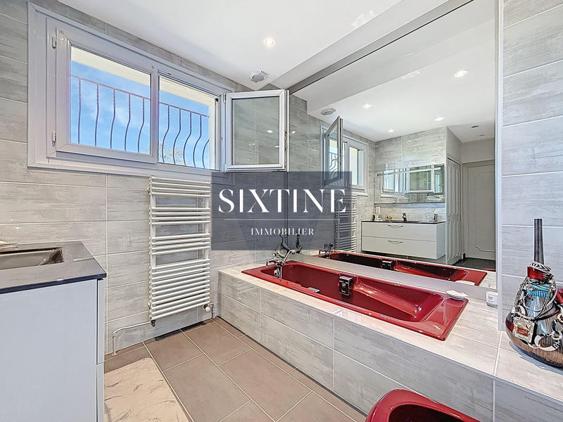 Maison - 144 m² - 10 pièces