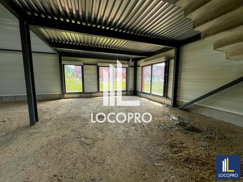 Local d'activité / Entrepôt - 252 m²