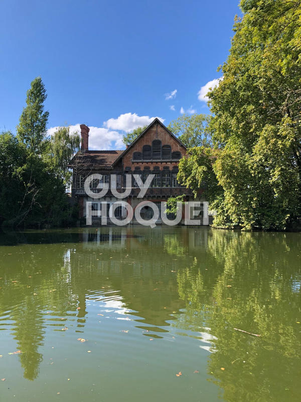 Maison - 900 m² - 3 pièces