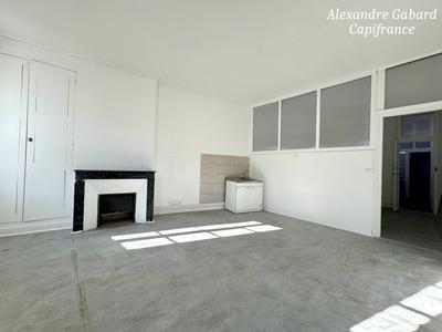 Immeuble - 138 m² - 7 pièces