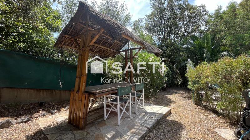 Maison - 172 m² - 8 pièces