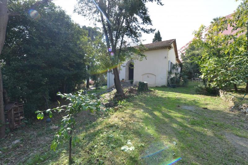 Maison - 211 m² - 6 pièces