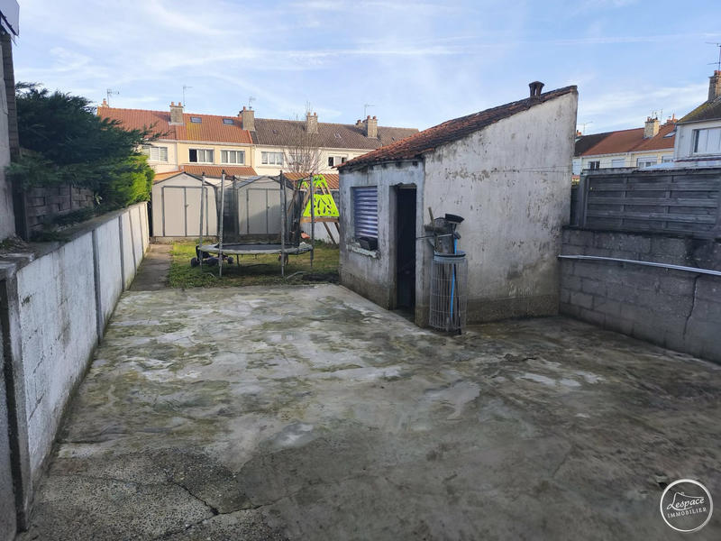 Maison - 80 m² - 5 pièces