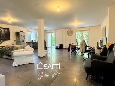 Maison - 110 m² - 5 pièces