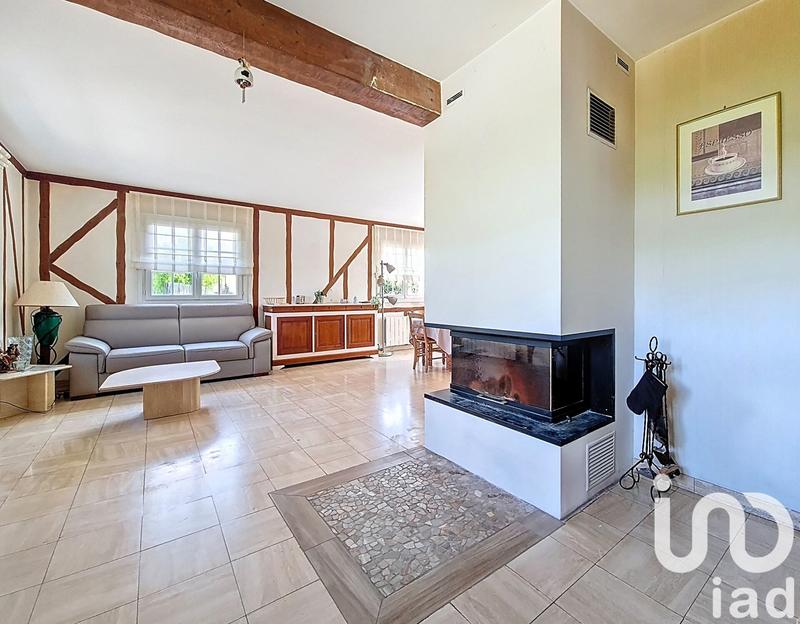 Maison - 244 m² - 10 pièces