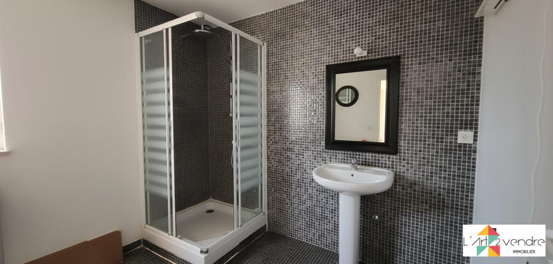 Appartement - 120 m² - 6 pièces