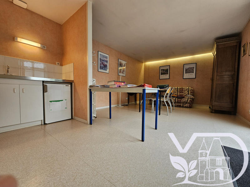 Maison - 280 m² - 6 pièces