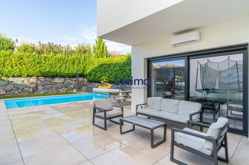 Maison contemporaine - 250 m² - 7 pièces