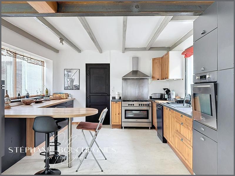 Maison - 176 m² - 7 pièces