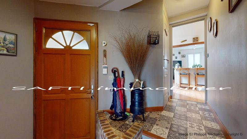 Maison - 101 m² - 5 pièces