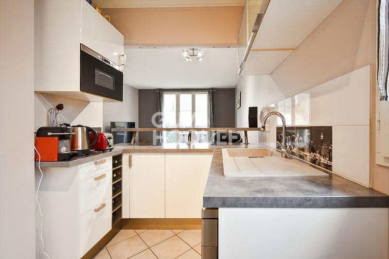 Appartement - 64 m² - 3 pièces