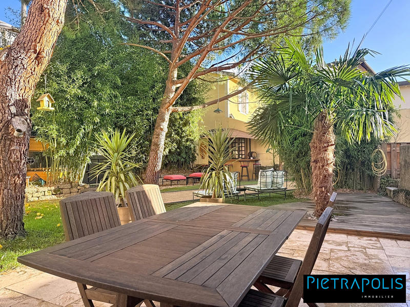 Maison - 170 m² - 6 pièces