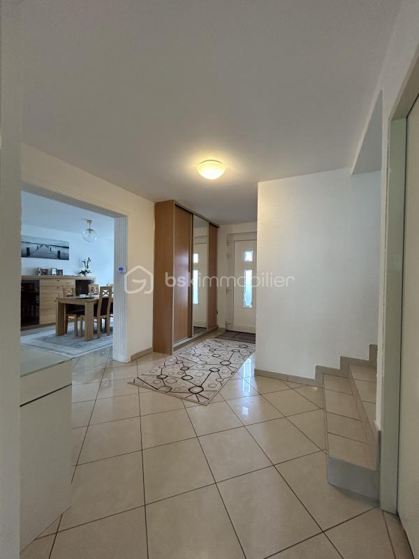 Maison - 157 m² - 8 pièces