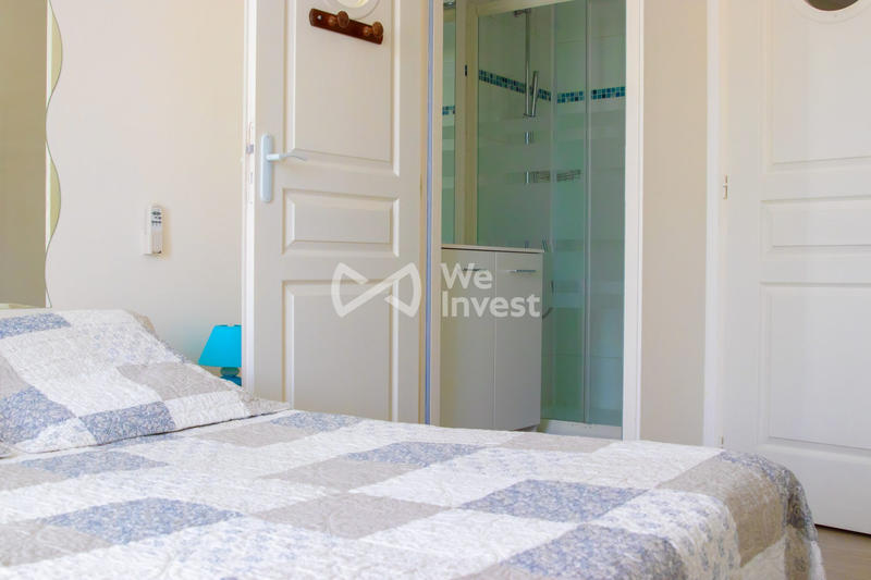 Maison - 341 m² - 12 pièces