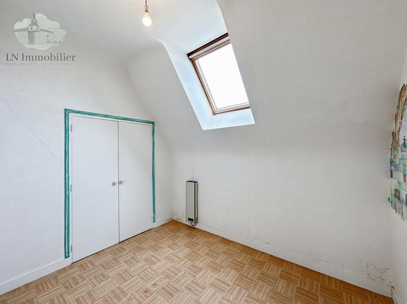 Maison - 172 m² - 9 pièces