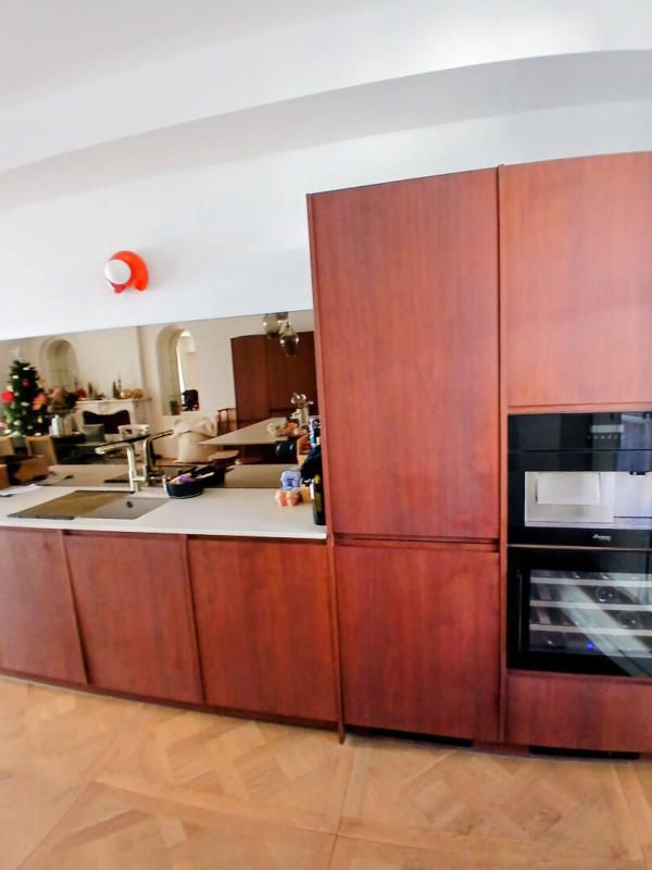 Maison - 350 m² - 9 pièces