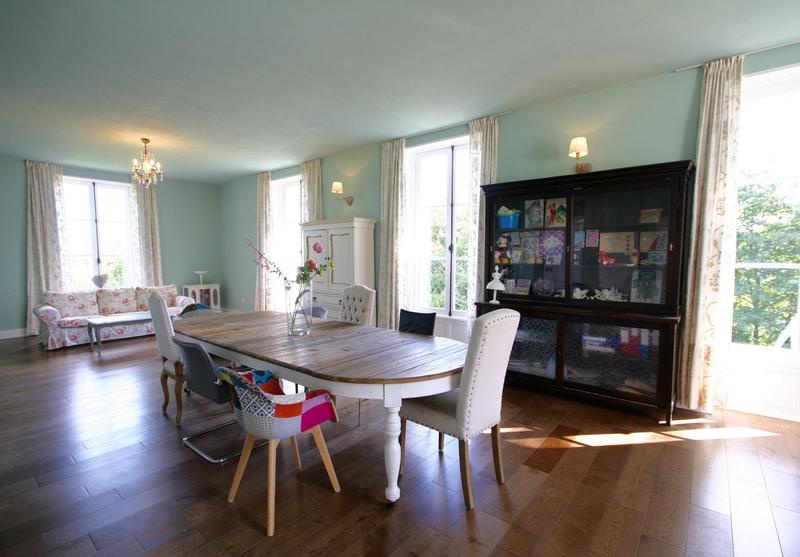 Château - 750 m² - 10 pièces