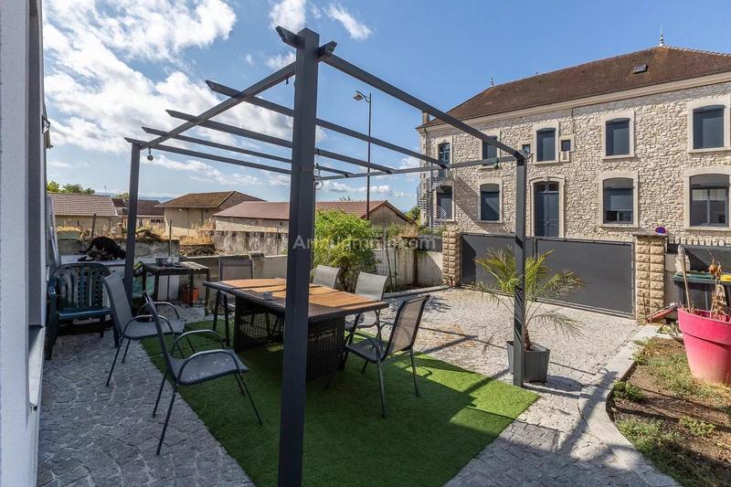 Maison - 120 m² - 4 pièces