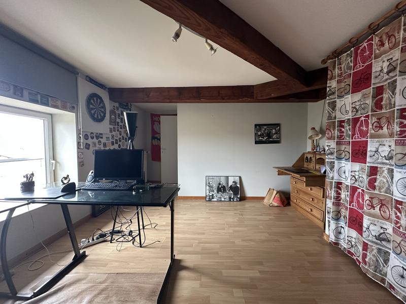 Maison - 301 m² - 11 pièces
