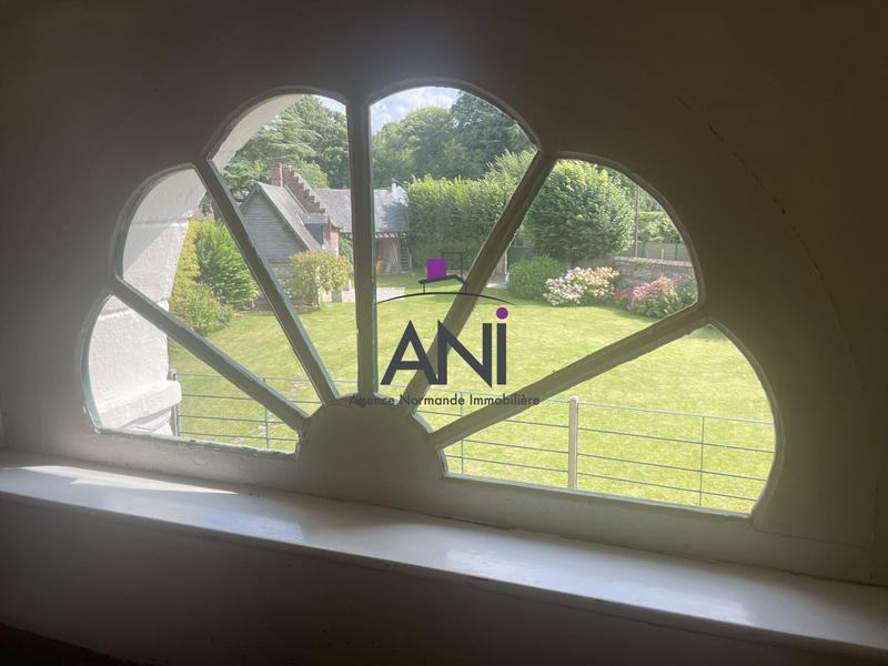 Maison - 311 m² - 8 pièces