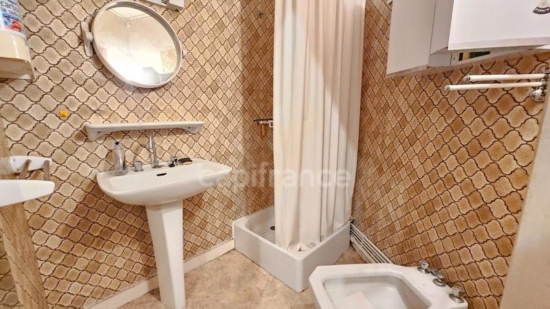 Immeuble - 240 m² - 12 pièces