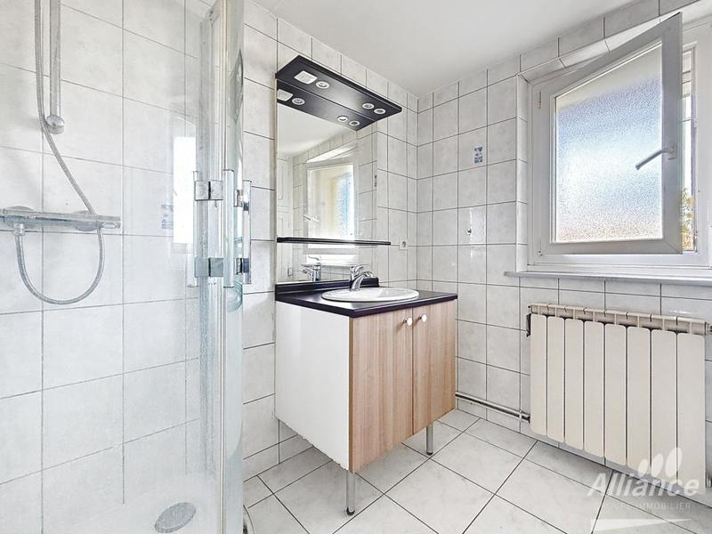 Maison - 101 m² - 6 pièces