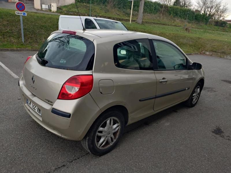 Renault Clio III 1.2 75 Cv Dynamique