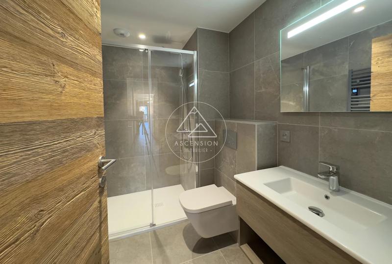 Appartement - 151 m² - 4 pièces