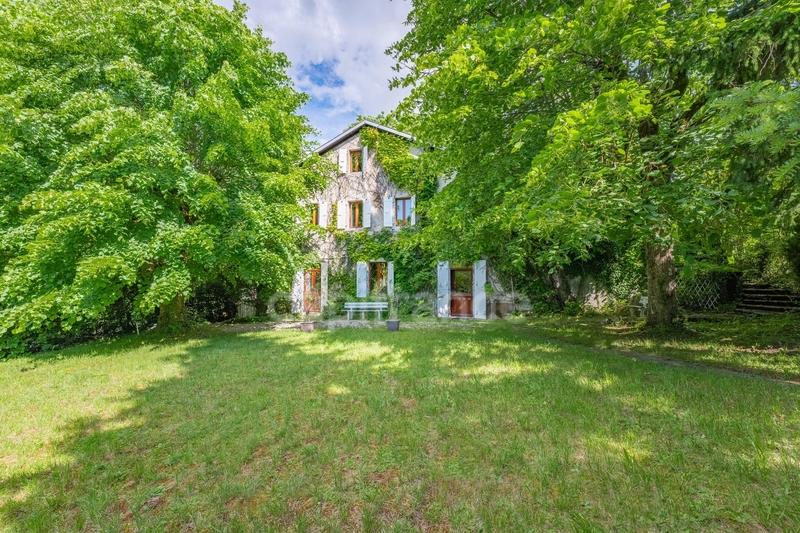 Maison - 197 m² - 6 pièces