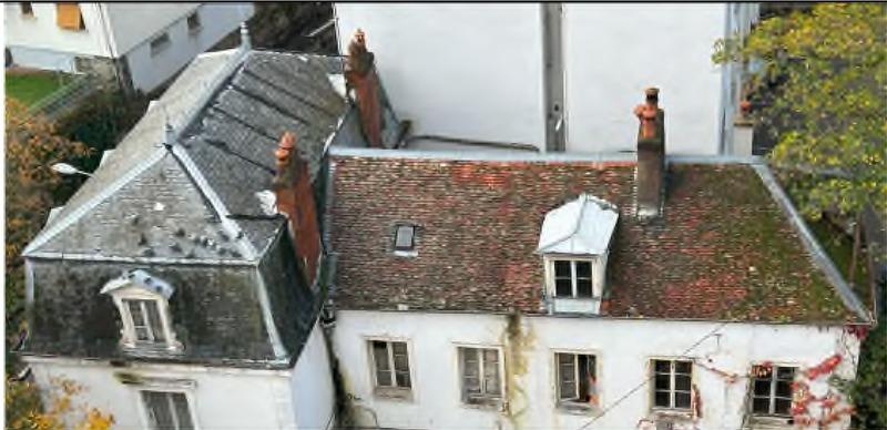 Maison - 320 m² - 10 pièces