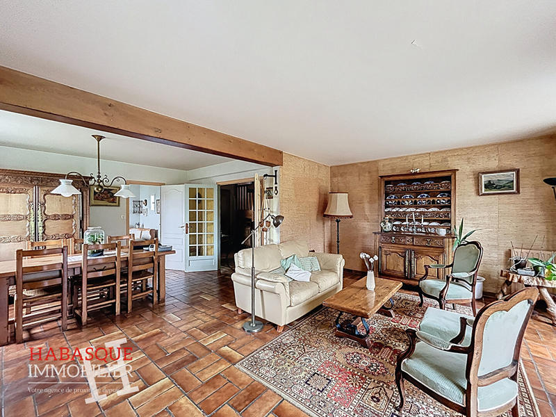 Maison - 162 m² - 7 pièces