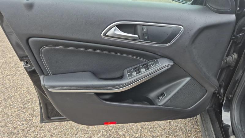 Mercedes Classe Gla 1.6 180 122 7g-Dct Amg Line