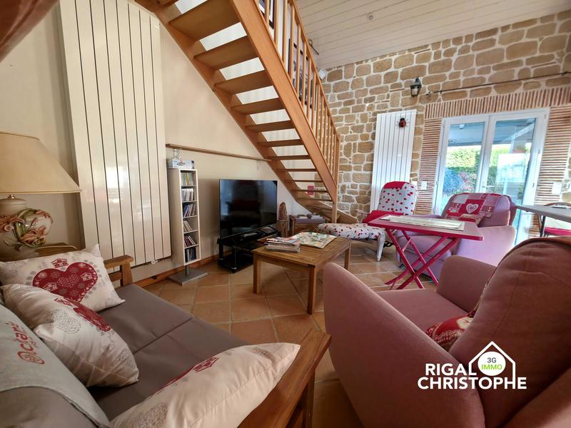 Maison - 200 m² - 9 pièces