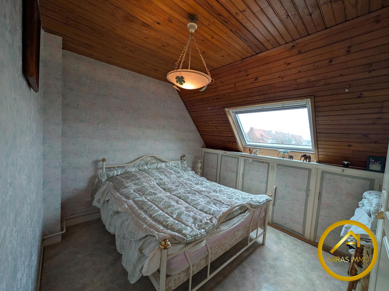 Maison - 101 m² - 6 pièces