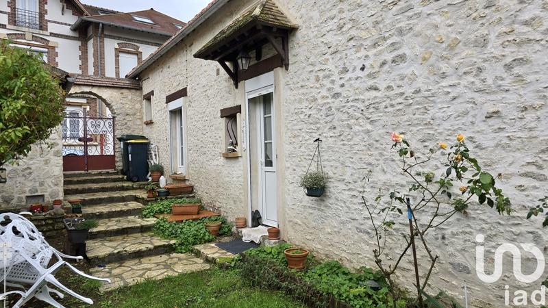 Maison de village - 85 m² - 3 pièces