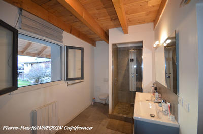 Maison - 216 m² - 7 pièces