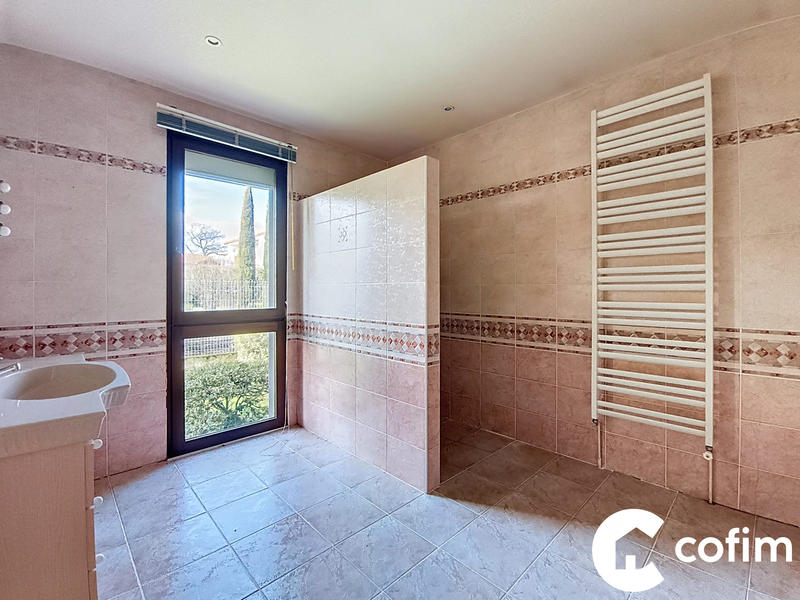 Maison - 209 m² - 8 pièces