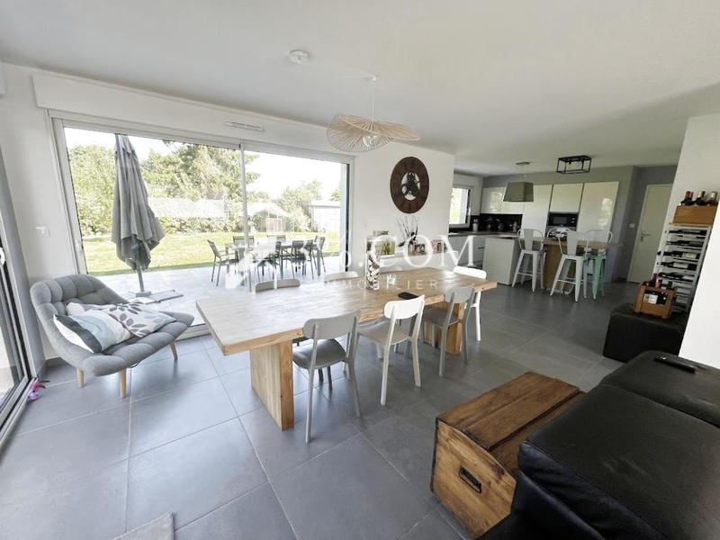 Maison - 170 m² - 7 pièces