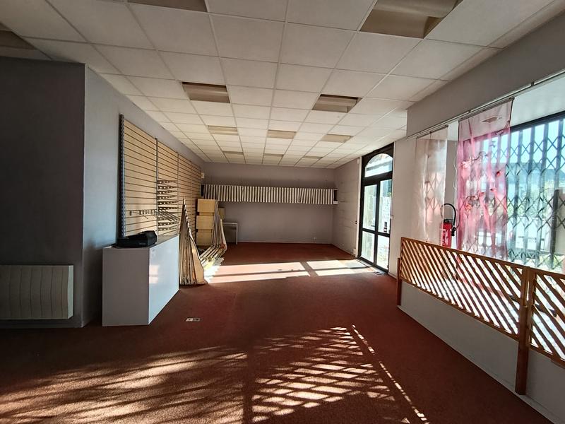 Local d'activités - 65 m² - 2 pièces