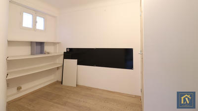 Local commercial - 34 m² - 2 pièces