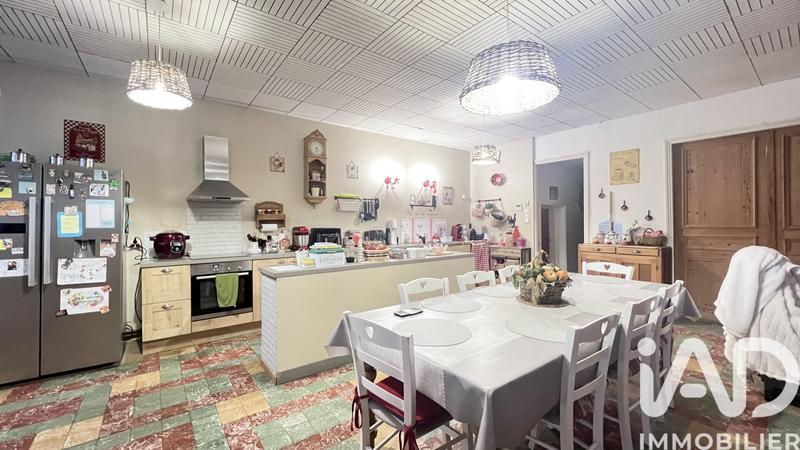 Maison de village - 318 m² - 7 pièces