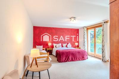 Châlet - 395 m² - 10 pièces