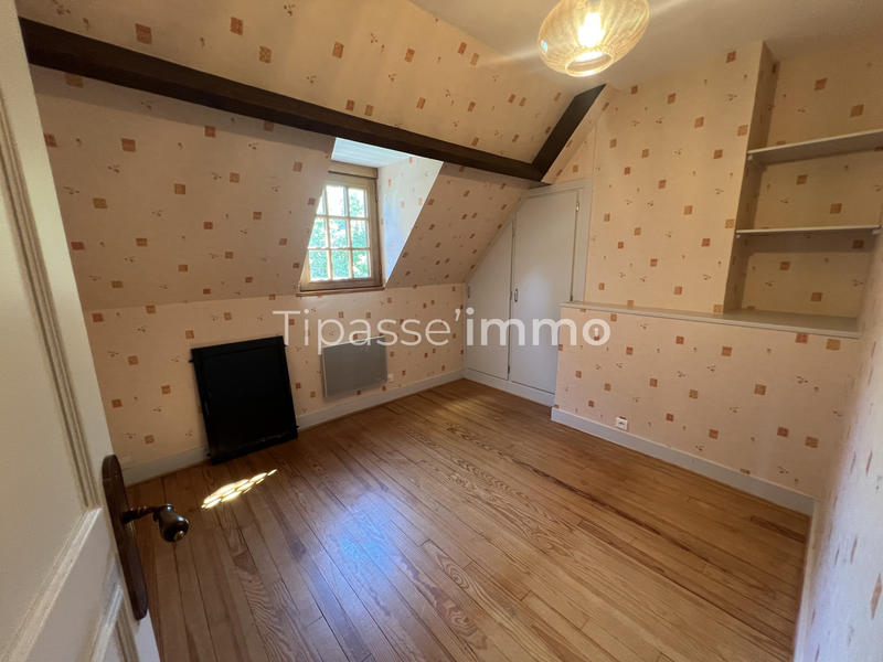 Maison - 180 m² - 10 pièces