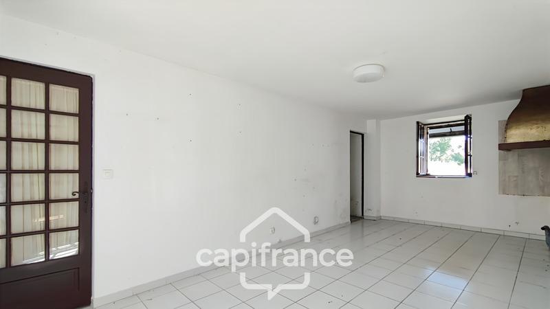 Maison - 335 m² - 20 pièces