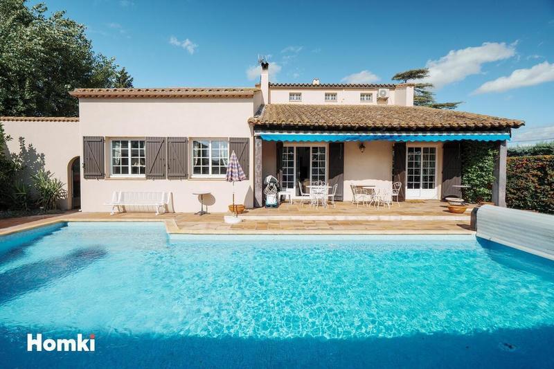 Villa - 290 m² - 6 pièces